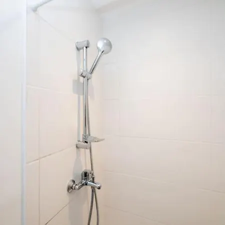 Apartment Studio Parking Gratuit, Wifi - Fibre, Confort Eclaire