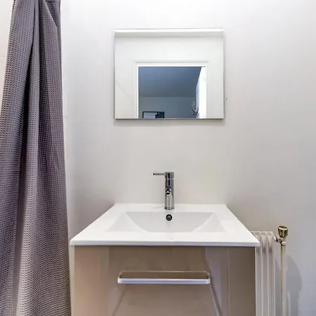 Apartment Studio Parking Gratuit, Wifi - Fibre, Confort Eclaire