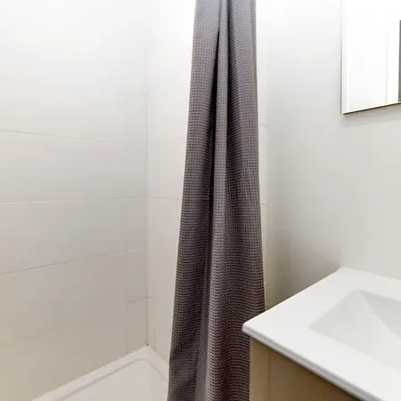 Parking Gratuit, Wifi - Fibre, Confort Eclaire Appartement *